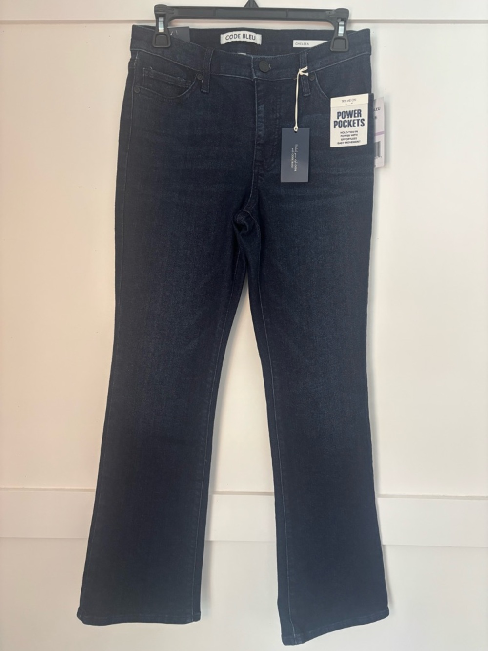 Code Bleu Women's Blue bootcut Jeans size 6petite new with tags